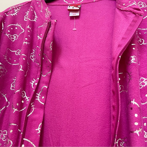 New Without Tags Hello Kitty Onesie PaJama In Size Small - Picture 6 of 11